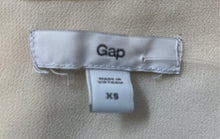 Load image into Gallery viewer, Gap Womens Beige Sheer Long Sleeve Spread Collar Pockets Blouse Top Size XS
