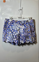Load image into Gallery viewer, Lilly Pulitzer Womens Multicolor Buttercup Scalloped Hem Chino Shorts Size 8
