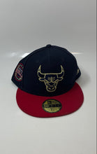 Load image into Gallery viewer, New Era Mens Red Black Chicago Bulls Adjustable Baseball Cap Size 7 1/4
