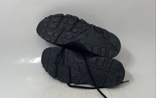 Load image into Gallery viewer, Nike Womens Air Huarache Run 634835-012 Black Lace-Up Sneakers Shoes Size 9
