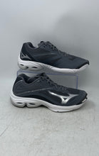 Load image into Gallery viewer, Mizuno Womens Wave Momentum 3 430283.9191 Gray Lace-Up Running Shoes Size 7
