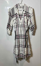 Load image into Gallery viewer, Guess Womens White Plaid 3/4 Sleeve Split Neck Pockets Belted Shirt Dress Size M
