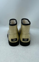 Load image into Gallery viewer, UGG Womens Classic Clear Mini 1113190 Cream Black Round Toe Winter Boots Size 7
