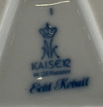 Load image into Gallery viewer, AK Kaiser W. Germany Echt Kobalt Blue White Porcelain Tsinan Teapot Warmer
