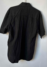 Load image into Gallery viewer, Oscar De La Renta Mens Black Striped Cotton Short Sleeve Button-Up Shirt Size L
