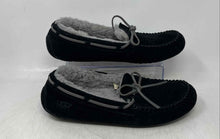 Load image into Gallery viewer, UGG Mens Olsen Black Suede Sheepskin Round Toe Slip-On Slippers Size 10
