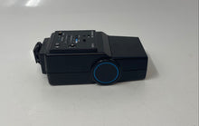 Load image into Gallery viewer, Vivitar Black Auto/Bounce 40D Adjustable Settings Camera Flash Not Tested
