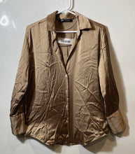 Load image into Gallery viewer, Zara Womens Beige Long Sleeve Spread Collar Button-Up Shirt Size XS
