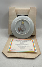 Load image into Gallery viewer, Vintage Heinrich Roses Are Red Once Upon A Rhyme Limited Edition Collector Plate
