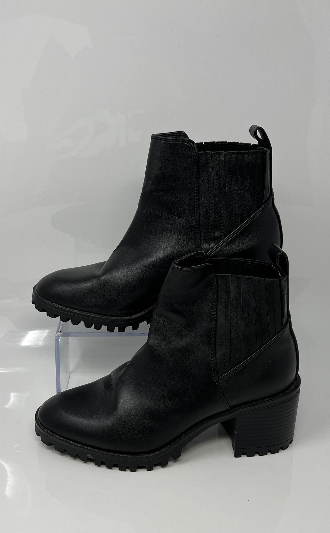 Zara Womens Black Leather Round Toe Block Heel Pull-On Ankle Boots Size EUR 38