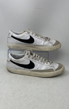 Load image into Gallery viewer, Nike Mens Blazer Low '77 Vintage DA6364-101 White Lace-Up Sneaker Shoes Size 10
