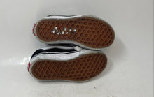 Load image into Gallery viewer, Vans Kids Knu-Skool 721356 Black White Lace-Up Low Top Sneaker Shoes Size 11
