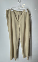 Load image into Gallery viewer, Signature By Larry Levine Womens Tan Flat Front Dress Pants Size 18 With Tags
