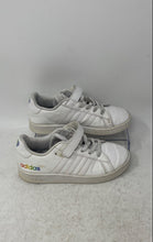 Load image into Gallery viewer, Adidas Boys Grand Court White Leather Hook And Loop Sneaker Shoes Size 13.5K
