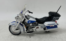 Load image into Gallery viewer, Maisto Harley-Davidson 1:18 Scale Series 4 Die-Cast Boston Police Motorcycle Toy
