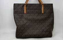 Load image into Gallery viewer, Michael Kors Womens Brown Signature Print Shoulder Tote Handbag
