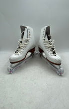 Load image into Gallery viewer, Riedell Womens White Leather Lace-Up Ice Figure Skates Size 5/6
