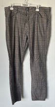 Load image into Gallery viewer, H&amp;M Mens Gray Multiple Plaid Button Front Skinny Fit Chino Pants Size 36
