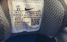 Load image into Gallery viewer, Nike Kids Star Runner 5 HF7005-011 Dark Gray Blue Low Top Sneakers Shoes Size 2Y
