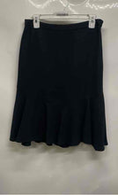 Load image into Gallery viewer, Ann Taylor Loft Womens Black Flat Front Side Zip Stretch A-Line Skirt Size 6
