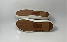 Load image into Gallery viewer, Levi's Mens Munro Brown Round Toe Low Top Lace-Up Sneakers Shoes Size 11
