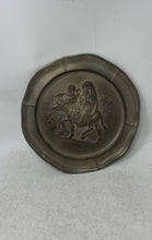 Load image into Gallery viewer, Goebel 1974 First Limited Edition Of A Special Series Flight Into Egypt Plate
