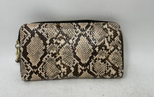 Load image into Gallery viewer, Steve Madden Womens Beige Brown Snakeskin Print Zip-Around Wristlet Wallet
