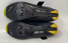 Load image into Gallery viewer, Pearl Izumi X SoulCycle Unisex Black Hook &amp; Loop Road Cycling Shoes Size EUR 41
