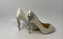 Load image into Gallery viewer, Badgley Mischka Womens Royal Cream &amp; Silver Rhinestones High Pump Heels Size 7.5
