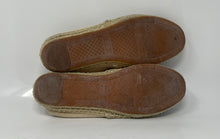 Load image into Gallery viewer, Authentic Tory Burch Womens Tan Black Espadrille Flats Size 6.5M Stained Worn
