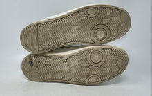 Load image into Gallery viewer, Authentic Tory Burch Womens Clover Court 152959 White Sneaker Shoes 7M No Laces
