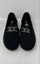 Load image into Gallery viewer, Gloria Vanderbilt Mens Black Silver Chain Round Toe Slip-On Loafer Shoes Size 8
