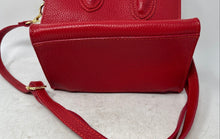 Load image into Gallery viewer, Unbranded Womens Red Pebbled Leather Inner Pockets Top Handle Crossbody Bag
