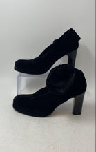 Load image into Gallery viewer, Nine West Womens Black Suede Round Toe Block Heel Ankle Booties Size 7
