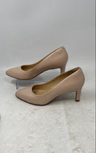 Load image into Gallery viewer, Clarks Womens Calla Beige Leather Slip-On Almond Toe Casual Pump Heels Size 8M
