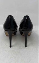 Load image into Gallery viewer, Vero Cuoio Womens Black Peep Toe Slip-On Stiletto Pump Heels Size 7.5
