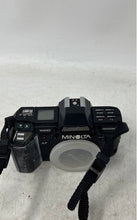 Load image into Gallery viewer, Minolta Maxxum 7000 Black Autofocus 35mm SLR Film Camera With Neck Strap
