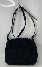 Load image into Gallery viewer, Authentic Marc Jacobs Womens Black Adjustable Strap Lined Crossbody Bag Stained
