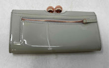 Load image into Gallery viewer, Ted Baker Womens Felicee Bobble Matinee Gray Patent Leather Clutch Wallet
