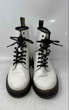 Load image into Gallery viewer, Dr.Martens Unisex White Leather Lace-Up Ankle Combat Boots Size M6 W7
