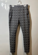 Load image into Gallery viewer, Express Womens Black Plaid Flat Front Slash Pocket Pull-On Ankle Pants Size XS

