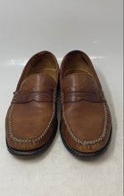 Load image into Gallery viewer, Tommy Bahama Mens Finlay 0213-2640 Brown Leather Slip-On Penny Loafers Size 8 M
