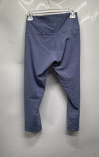 Load image into Gallery viewer, Lululemon Womens Lilac Pull On Elastic Waist Cropped Leggings Size 8
