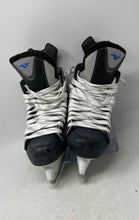 Load image into Gallery viewer, CCM Mens Multicolor Flexible Fit Winter Sports Lace-Up Ice Skates Size 9E
