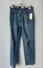 Load image into Gallery viewer, Universal Thread Womens Blue High-Rise 90s Slim Straight Jeans Size 2 w/ Tag
