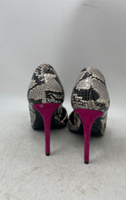 Load image into Gallery viewer, Aldo Womens Black Gray Pink Snakeskin Print Pointed Toe D'Orsay Heels Size 8
