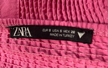 Load image into Gallery viewer, Zara Womens Pink Sleeveless Sweetheart Neck Smocked Back Cropped Corset Top Sz S
