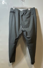 Load image into Gallery viewer, Under Armour Mens Gray Heatgear Pockets Drawstring Fitted Jogger Pants Size XXL
