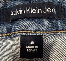 Load image into Gallery viewer, Calvin Klein Womens Blue Medium Wash Pockets Denim Cut-Off Shorts Size 25
