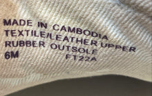 Load image into Gallery viewer, Michael Kors Womens Beige Low Top Lace-Up Sneakers Shoes Size 6M
